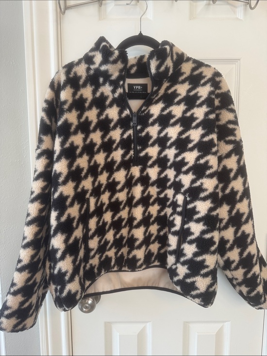 YPB Jackets & Blazers - YPB Black & Cream Houndstooth Sherpa Jacket